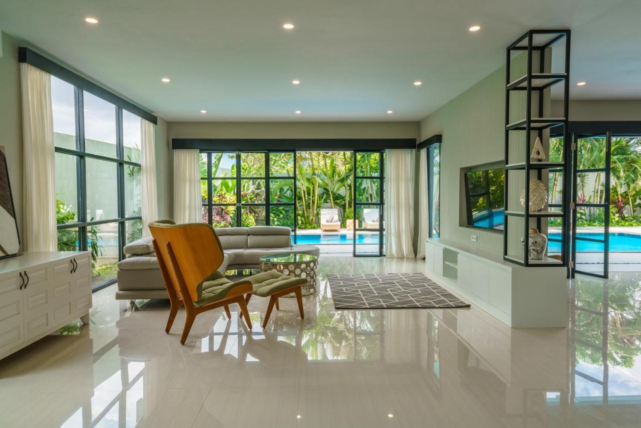 Villa Okenada - Modern 5-Bedroom Pool Villa In Berawa! Canggu Exterior foto